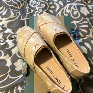 TOMS Alpargata Platform Rope Slip On Ortholite Shoes Size 5; natural multicolor
